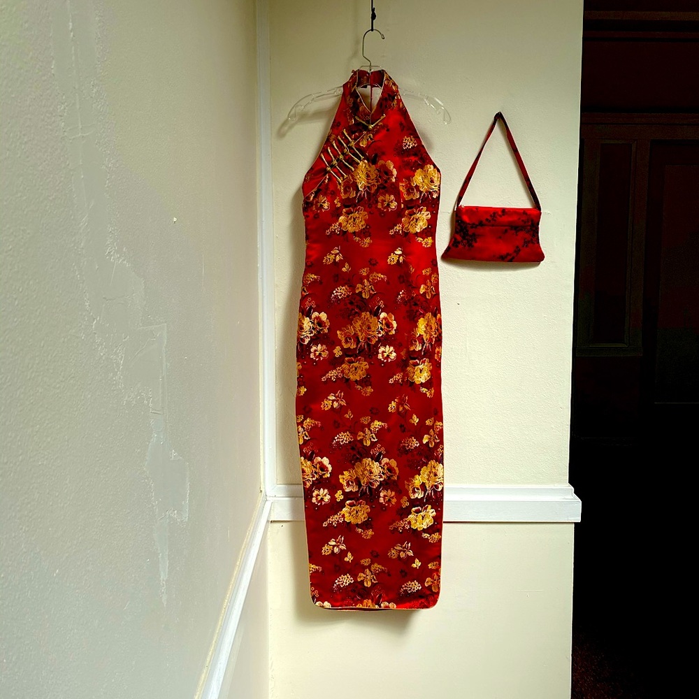 Traditional Chinese-style dress